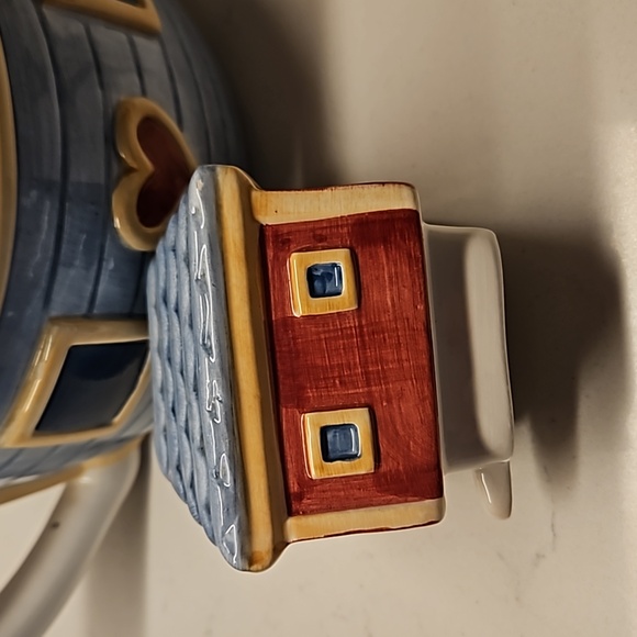 Teapot, Noah's Ark - Picture 6 of 7